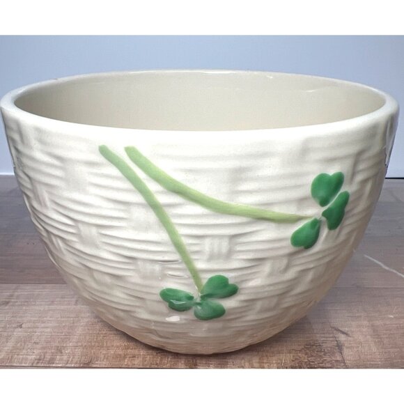 Celtic Classics Shamrock Ceramic Bowl - Picture 2 of 5